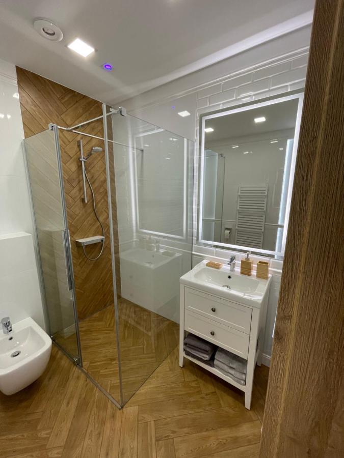 Route 7 Rooms Myslenice Bagian luar foto