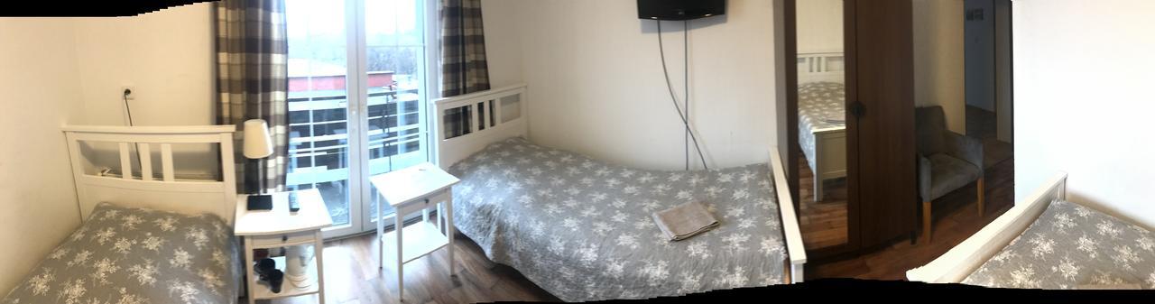 Route 7 Rooms Myslenice Bagian luar foto