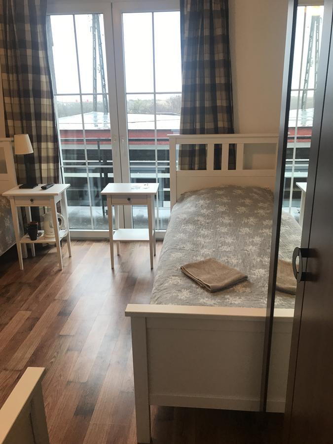 Route 7 Rooms Myslenice Bagian luar foto